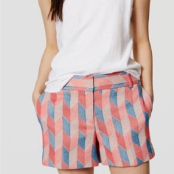 Ann Taylor LOFT Chevron Riviera Shorts size 2 Festive Pink - Picture 1 of 3